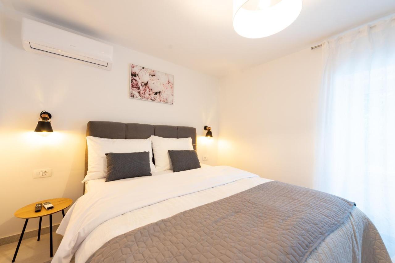 Apartment Olive Kaštela Buitenkant foto