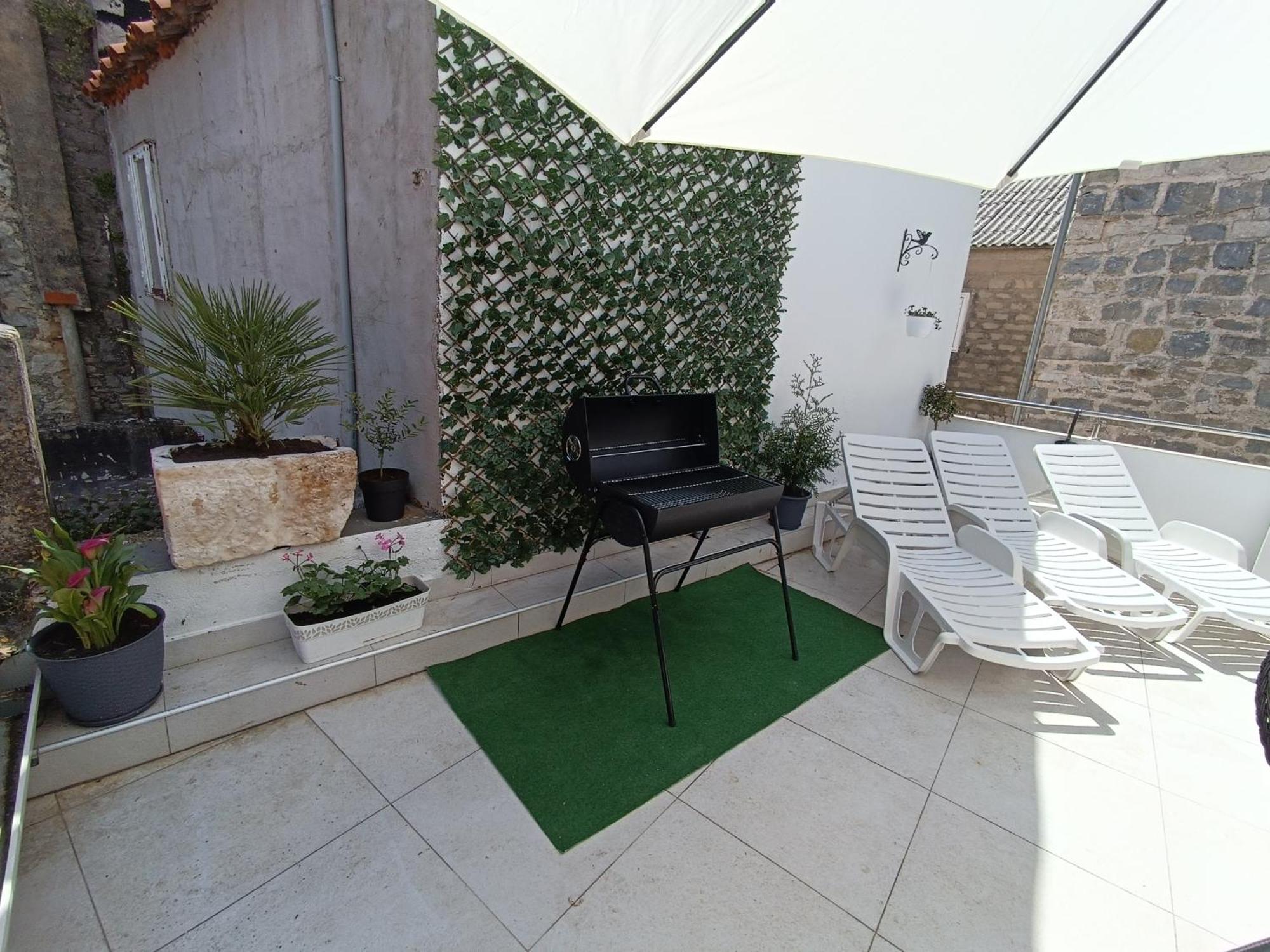 Apartment Olive Kaštela Buitenkant foto