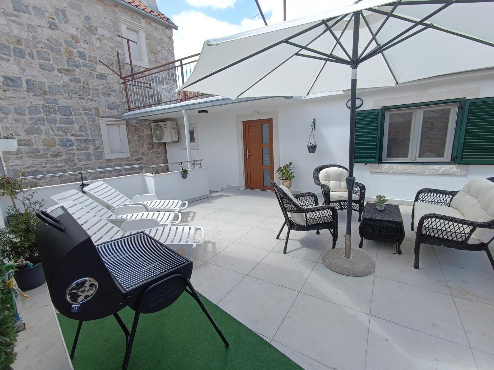Apartment Olive Kaštela Buitenkant foto